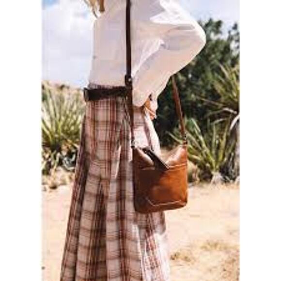 FRYE Messenger Crossbody Purse Bag Cognac Leather Top Zip - Picture 1 of 9